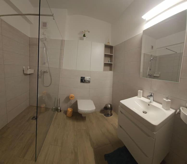 Ewa Green Towers Piteşti Exteriér fotografie